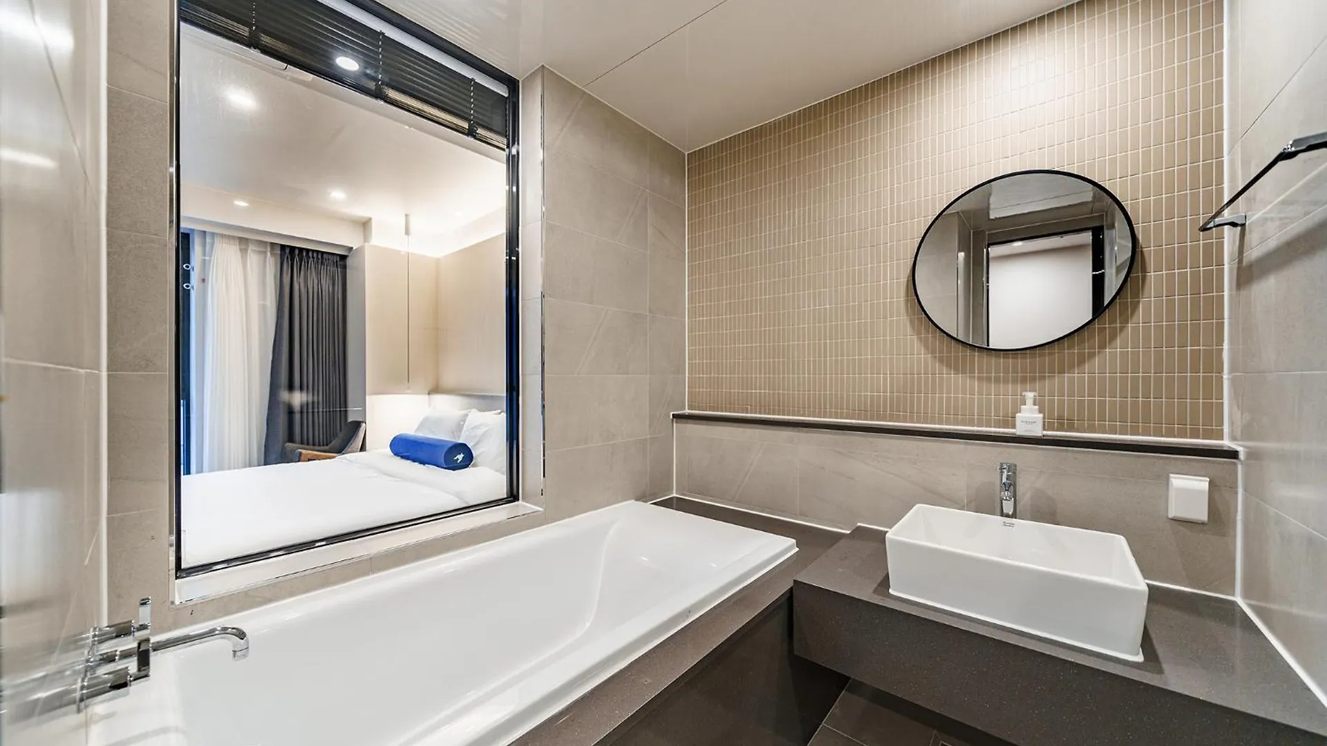 Hound Hotel Hadan Busan