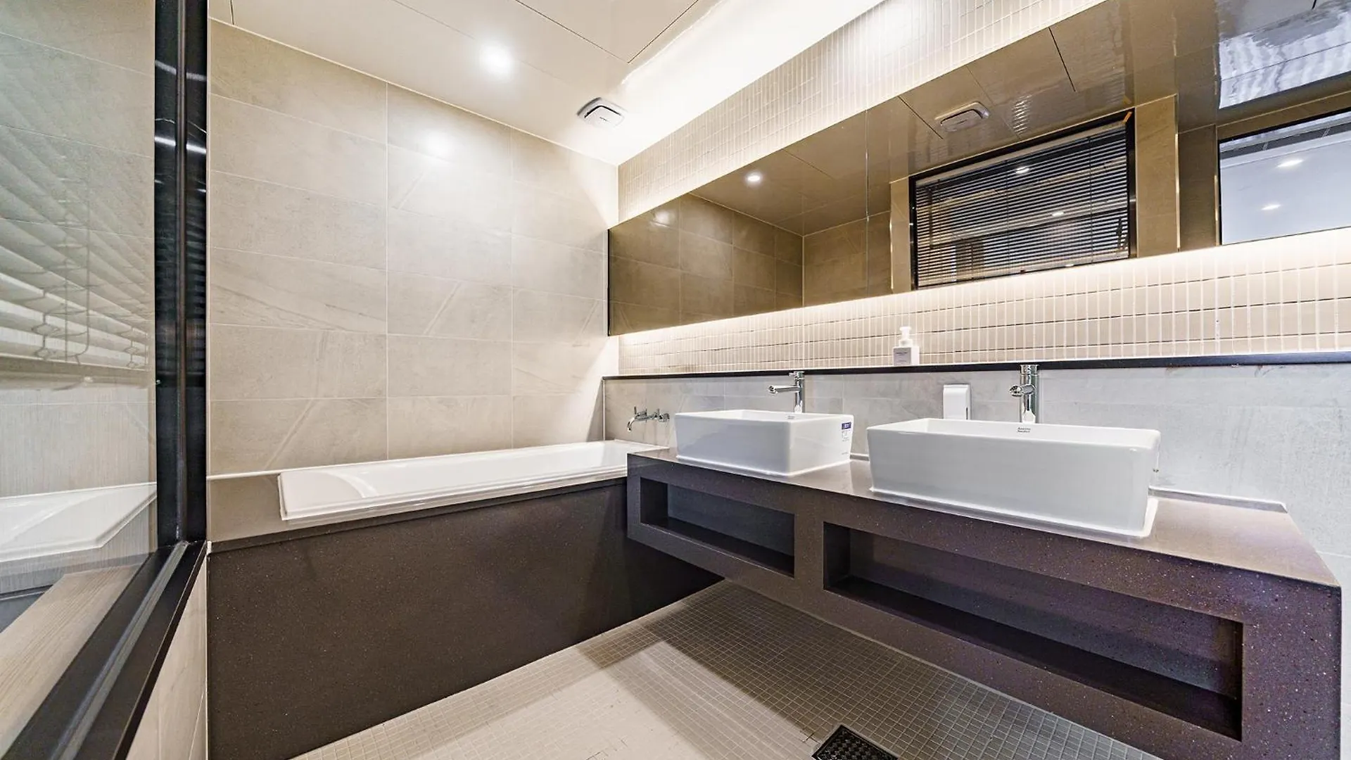 Hound Hotel Hadan Busan 0*,  South Korea