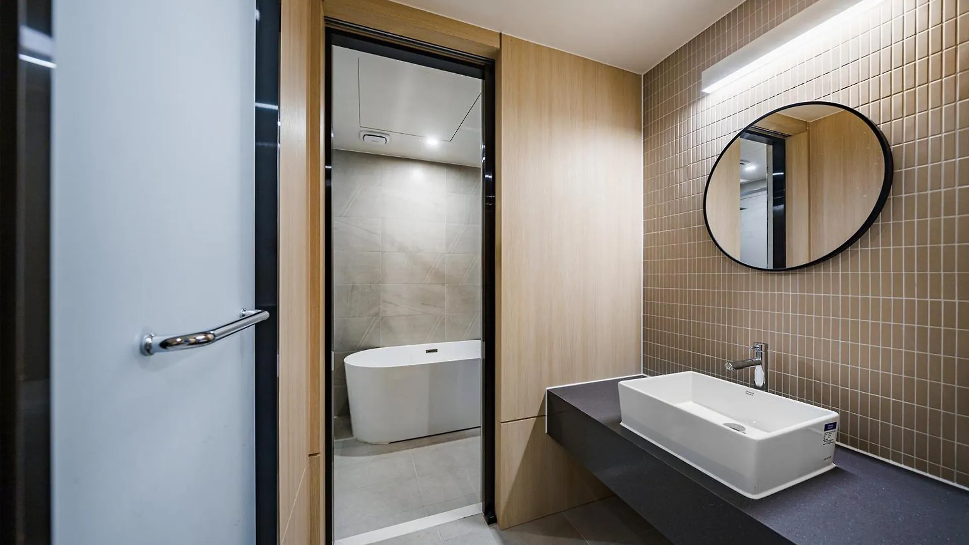 Hound Hotel Hadan Busan South Korea
